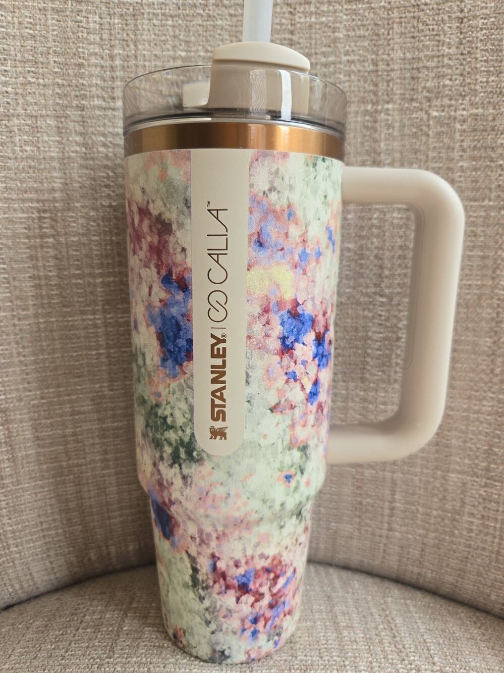 Stanley X CALIA Quencher H2.0 FlowState Tumbler 40oz.